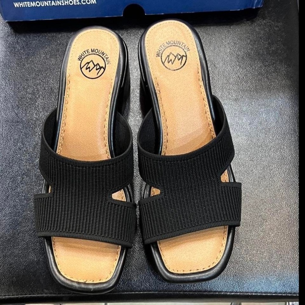 White Mountain Sandals - Picture 2 of 4